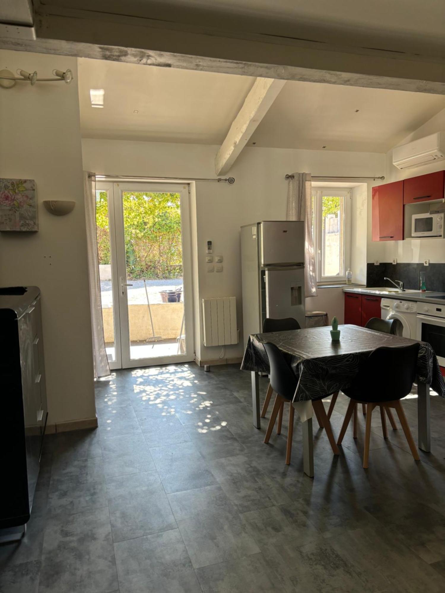 Appart. 4 Pers A 6 Kms De Cassis Avec Acces Piscine Appartement *