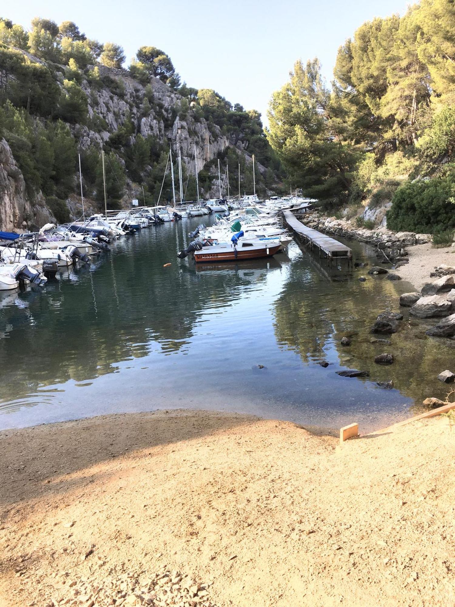 Apartment Appart. 4 Pers A 6 Kms De Cassis Avec Acces Piscine