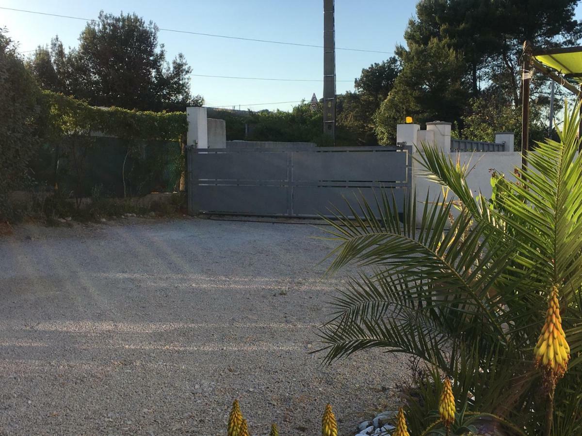 Appart. 4 Pers A 6 Kms De Cassis Avec Acces Piscine Appartement